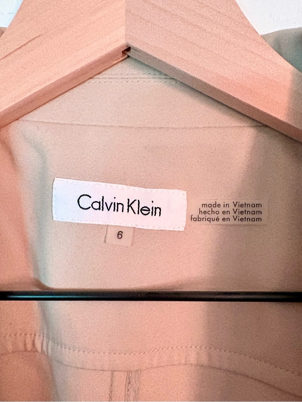 Calvin Klein Sleeveless Trench Vest in Beige - Picture 4 of 4